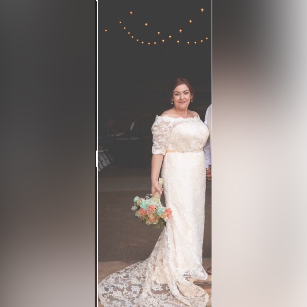 Beautiful, elegant and great for a rustic wedding.